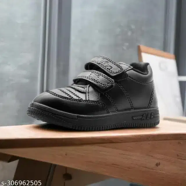 School Shoes for Kids (Black, 3.5-4 Years)
