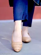 Round Toe Textured Slip-on Sneakers for Women 