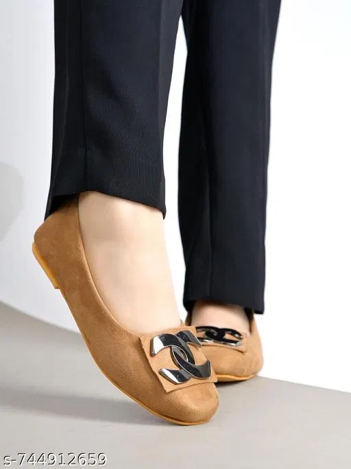 Shoetopia Beige Ballerinas (Size 7.0)