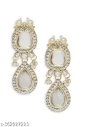 Uncut Kundan Diamond Pearl Choker with Maang Tikka for Women 