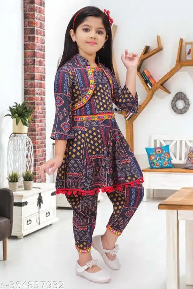 Cotton Blend Clothing Set for Girls (Multicolor, 5-6 Years)