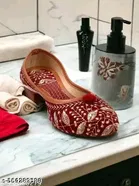 Jutti for Women, Maroon 