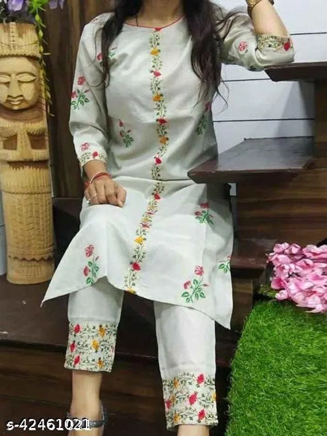 Rayon Embroidered Kurta with Pant for Women (Grey, S)