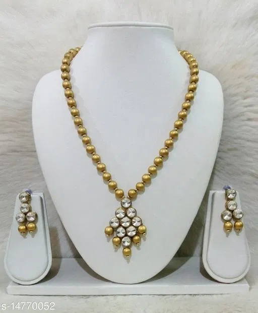 Beautiful Kundan Necklace Set for Women & Girls, Golden