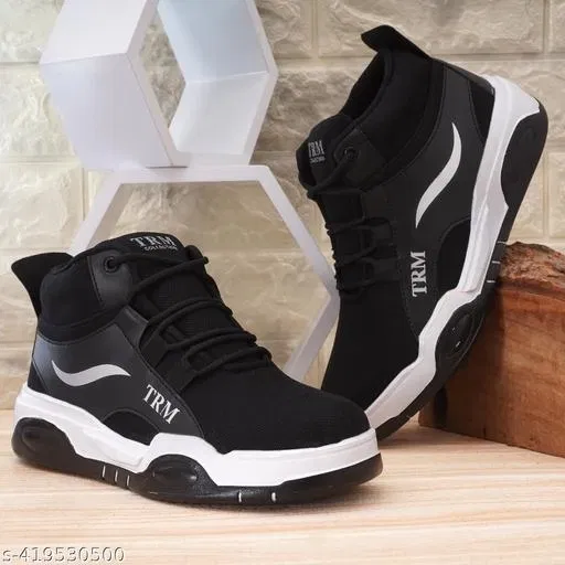 Boots for Men (Black & White, 10)