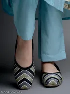 Shoetopia Solid Synthetic Pointed Toe Ballerinas 