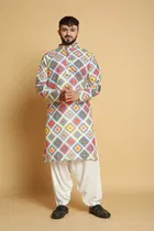 Cotton Blend Self-Design Kurta for Men, Multicolor 
