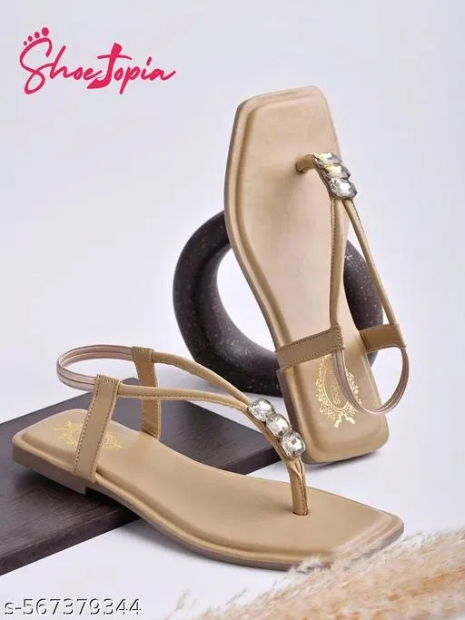 Shoetopia Girls Beige Embellished Flat Sandals Size 5.0