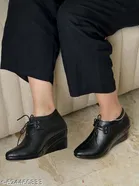 Solid Wedge Heeled Boots for Women Black 