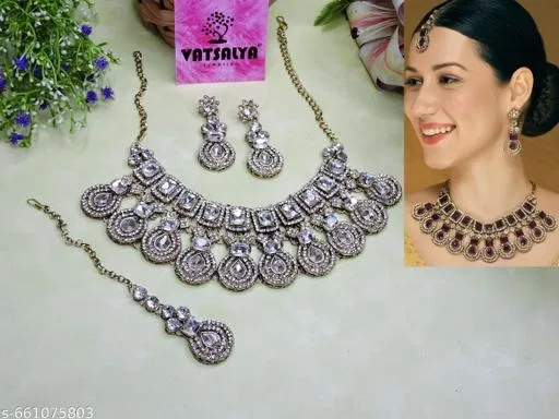 Mehandi Finish Neckalce Set for Women (White, Free Size)
