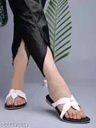 Shoetopia Girls Embellished Flat Sandals Black Size 3