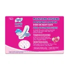 सोफी बॉडीफिट एक्स्ट्रा लॉन्ग सेनेटरी पैड्स 18 यूनिट्स