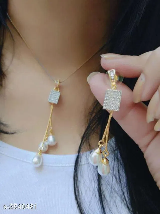 Alloy Necklace with Earrings for Women (Multicolor, Set of 1)