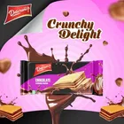 डेलिक्रंच चॉकलेट फ्लेवर्ड क्रंची वेफर्स 60 g
