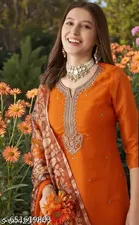 Sequinned Silk Kurta Set for Women 
