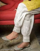 Mid Rise Floral Trousers & Pants for Women 