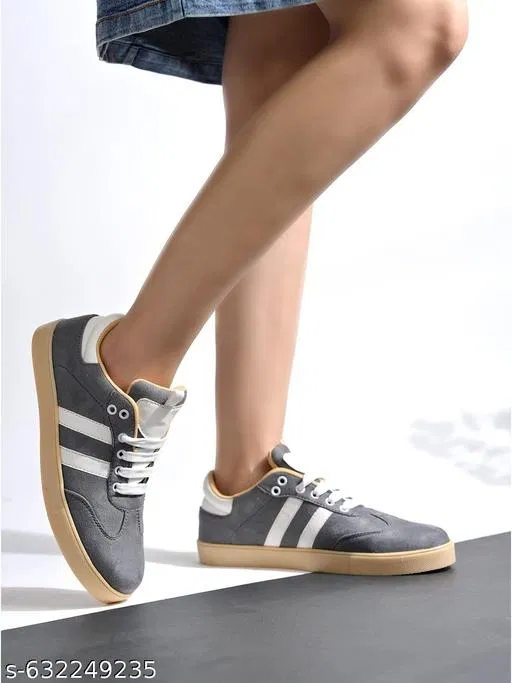 Shoetopia Slip-on Sneakers Size IND-6
