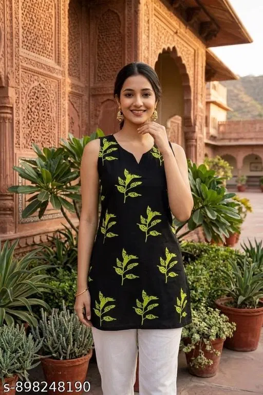 Floral Cotton Kurta Set for Women (Black, M)